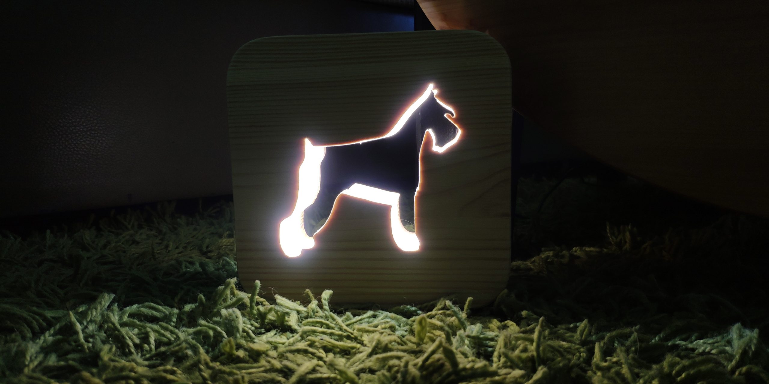 מנורת לד בצורת שנאוצר בינוני